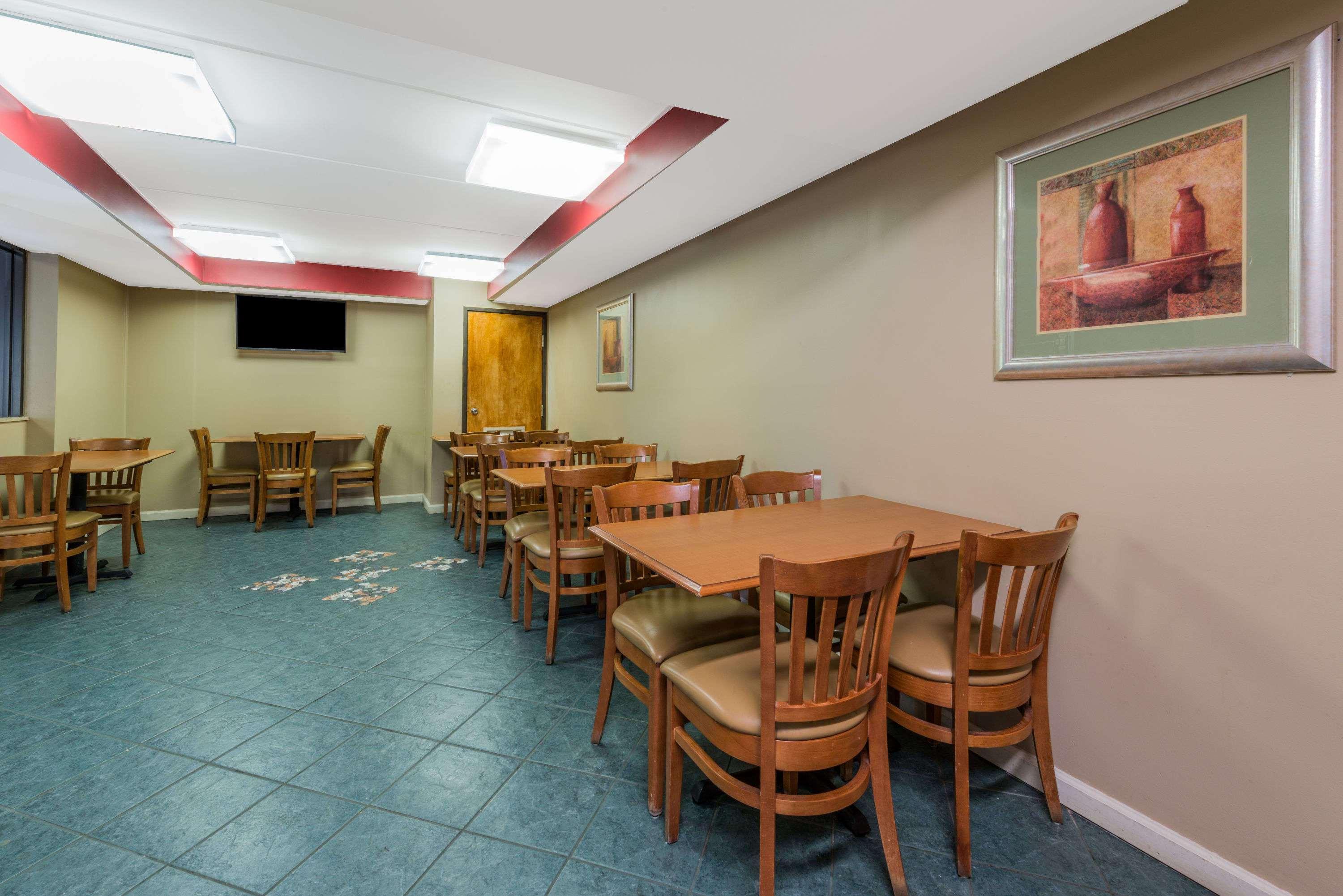 Days Inn By Wyndham Hurstbourne Louisville Luaran gambar