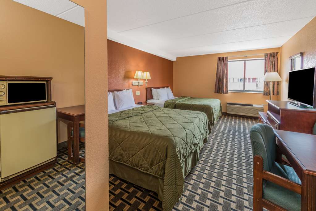 Days Inn By Wyndham Hurstbourne Louisville Bilik gambar